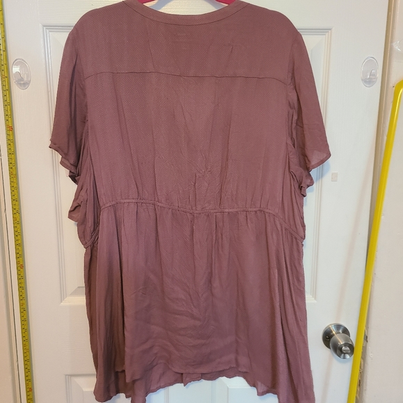 NWOT Torrid Dusty Rose, Button-up Blouse Size 4 - Picture 5 of 10